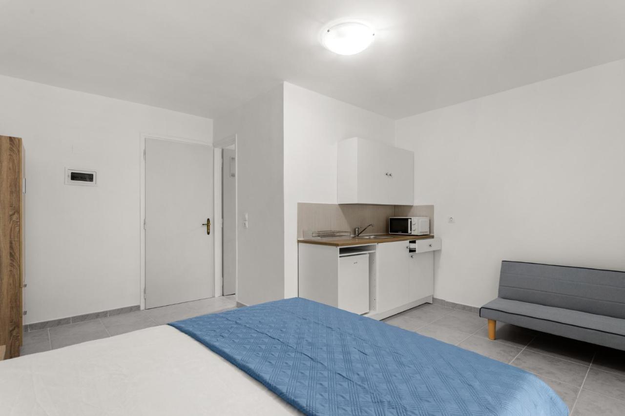 Nikolas Apartments Stoupa Lévktron 외부 사진